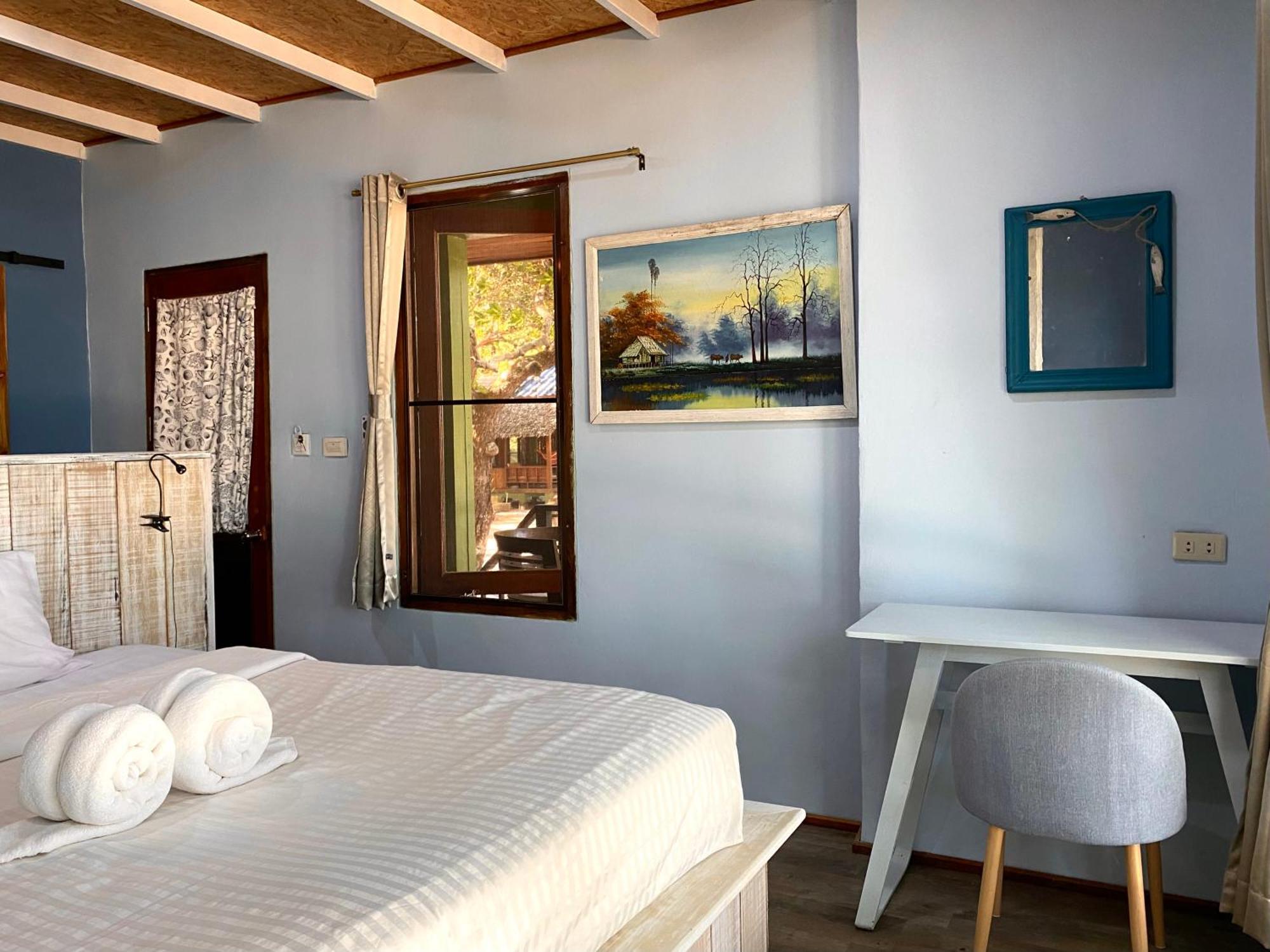 Pp Land Beach Eco Resort Koh Phayam Esterno foto